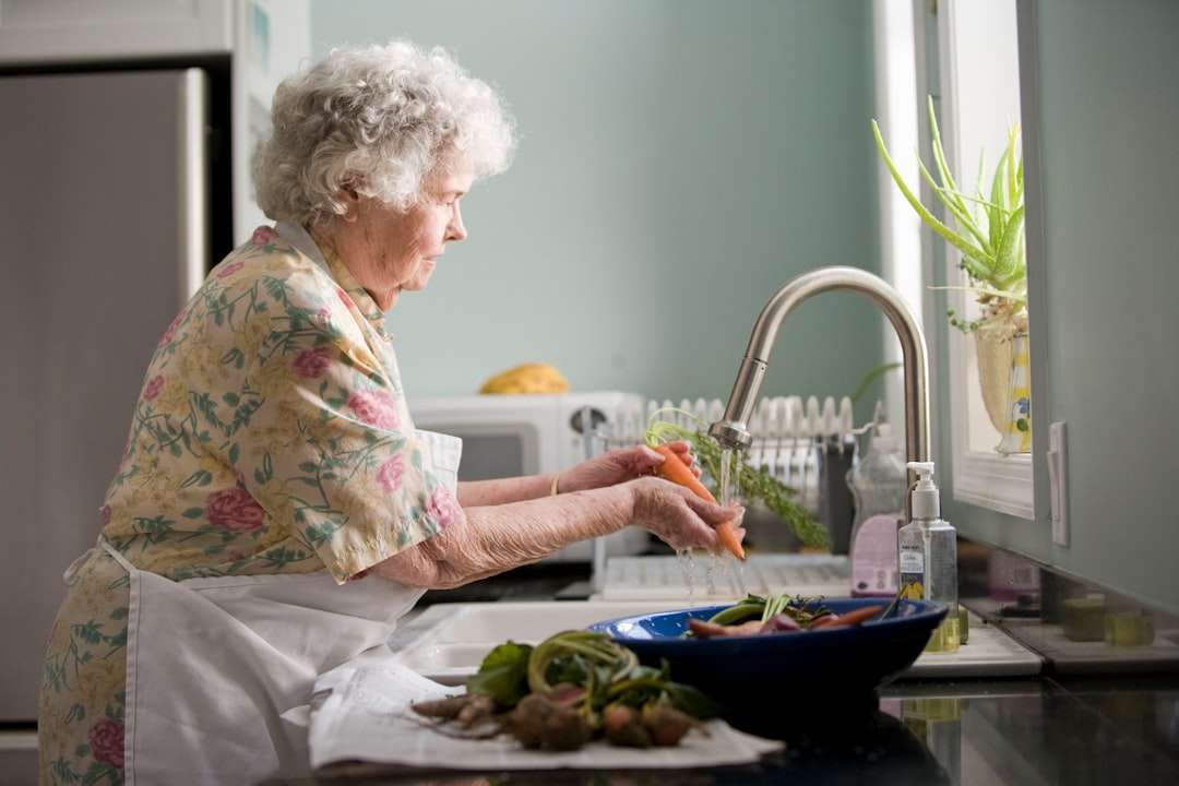 <strong>Atención sociosanitaria en el hogar</strong>